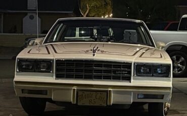 Chevrolet-Monte-carlo-1985-Custom-3