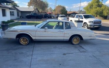 Chevrolet-Monte-carlo-1985-Custom