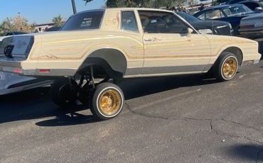 Chevrolet-Monte-carlo-1985-Custom-6