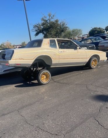 Chevrolet-Monte-carlo-1985-Custom-6