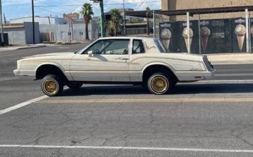 Chevrolet-Monte-carlo-1985-Custom-8
