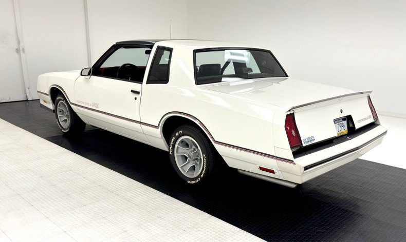 Chevrolet-Monte-carlo-1986-White-Burgundy-1
