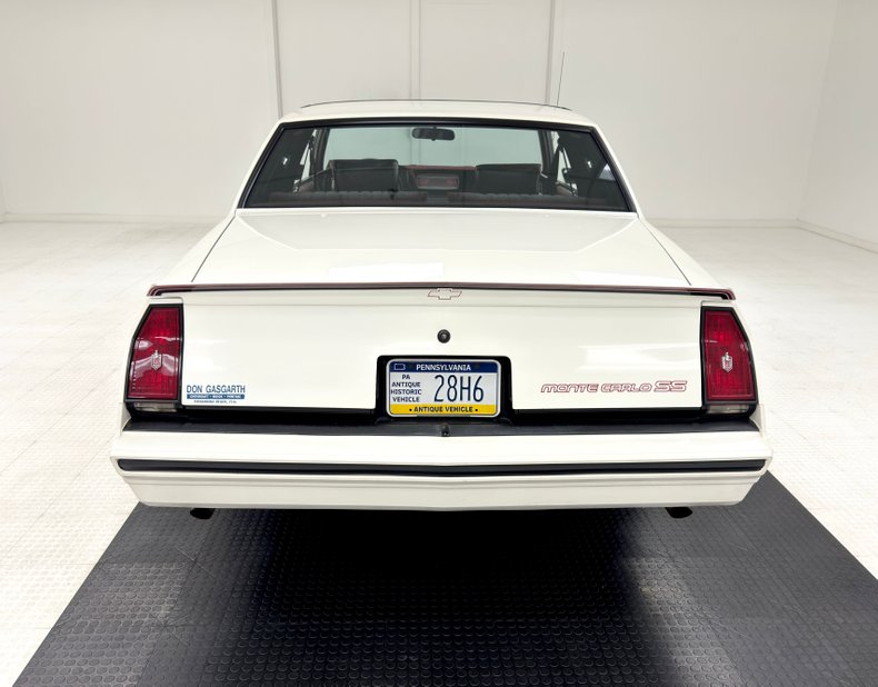 Chevrolet-Monte-carlo-1986-White-Burgundy-13