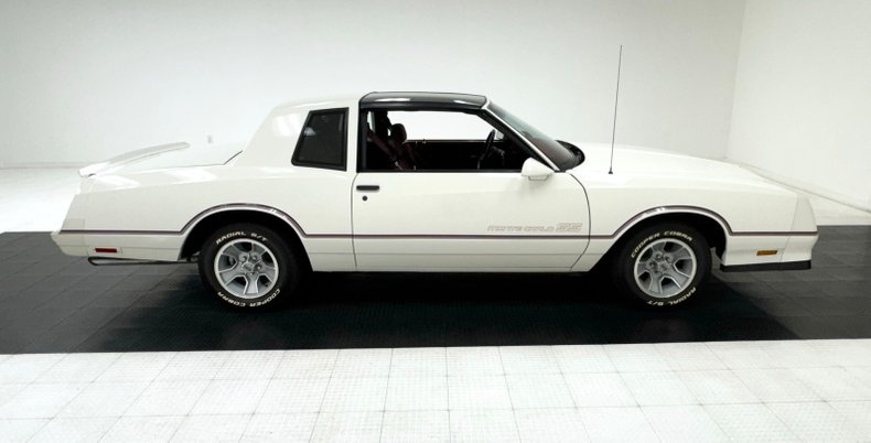 Chevrolet-Monte-carlo-1986-White-Burgundy-15