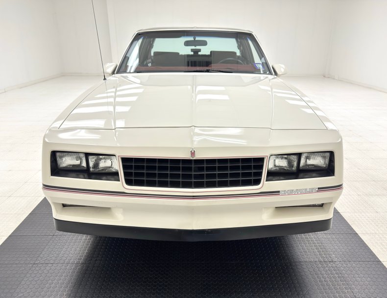Chevrolet-Monte-carlo-1986-White-Burgundy-17
