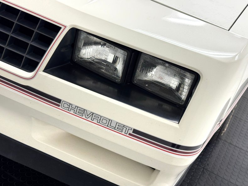 Chevrolet-Monte-carlo-1986-White-Burgundy-18