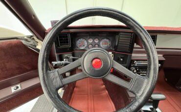 Chevrolet-Monte-carlo-1986-White-Burgundy-41
