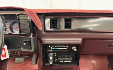 Chevrolet-Monte-carlo-1986-White-Burgundy-44