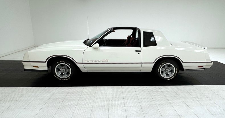 Chevrolet-Monte-carlo-1986-White-Burgundy-8