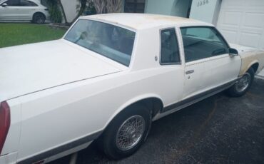 Chevrolet-Monte-carlo-1987