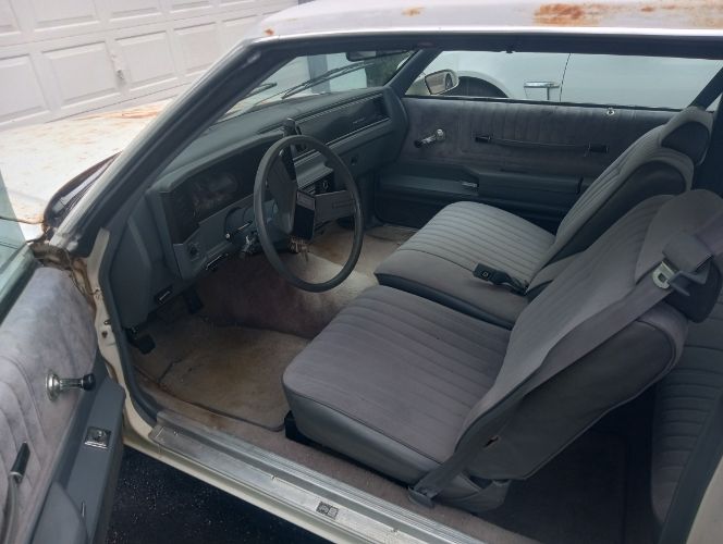 Chevrolet-Monte-carlo-1987-4