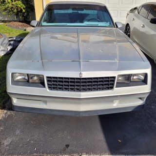 Chevrolet-Monte-carlo-1987-Silver-3