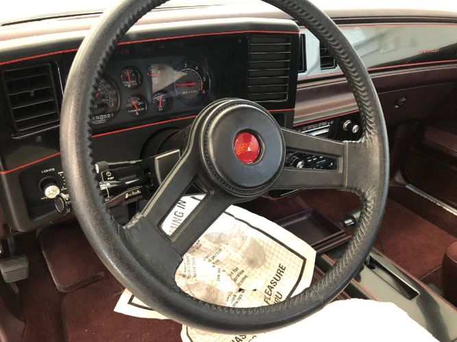 Chevrolet-Monte-carlo-1987-Silver-Burgundy-11