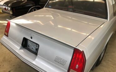 Chevrolet-Monte-carlo-1987-Silver-Burgundy-18