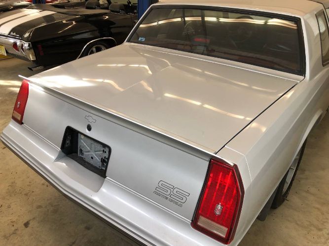 Chevrolet-Monte-carlo-1987-Silver-Burgundy-18