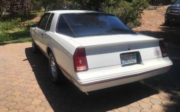 Chevrolet-Monte-carlo-1987-White-14