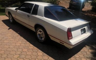 Chevrolet-Monte-carlo-1987-White-15