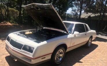 Chevrolet-Monte-carlo-1987-White