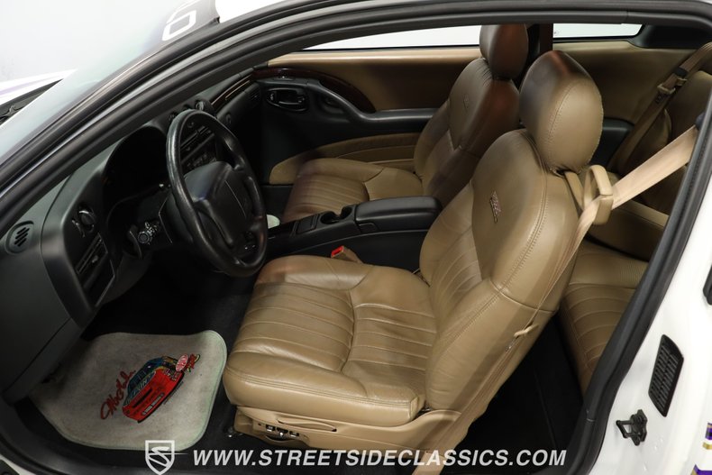 Chevrolet-Monte-carlo-1995-White-Light-Beige-Leather-31