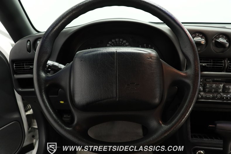 Chevrolet-Monte-carlo-1995-White-Light-Beige-Leather-32