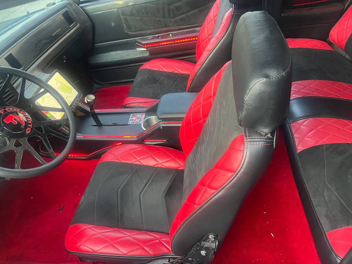 Chevrolet-Monte-carlo-ss-1986-6