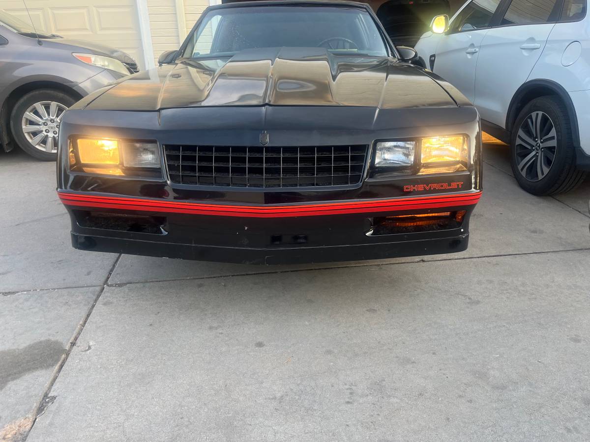 Chevrolet-Monte-carlo-ss-1986-8