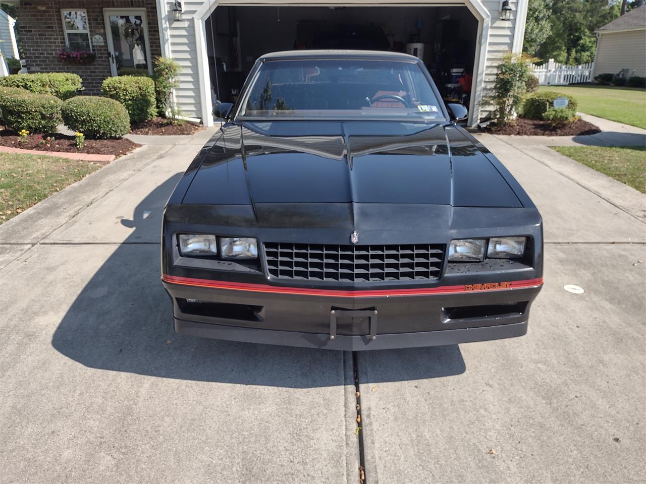 Chevrolet-Monte-carlo-ss-1986-Black-Maroon-3