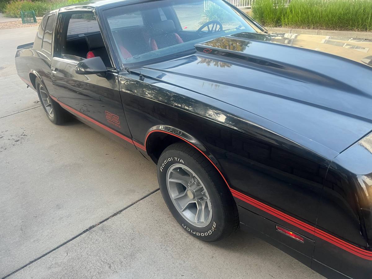 Chevrolet-Monte-carlo-ss-1986