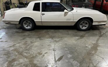 Chevrolet-Monte-carlo-ss-1988-white-tan-10