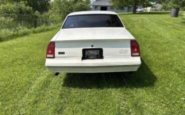 Chevrolet-Monte-carlo-ss-1988-white-tan-30