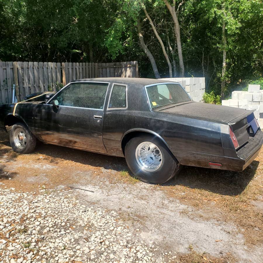 Chevrolet-Montecarlo-1983-1