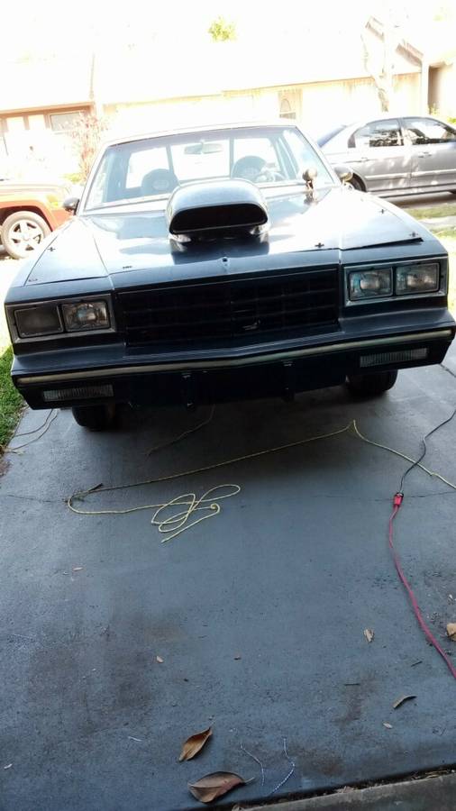 Chevrolet-Montecarlo-1983-3