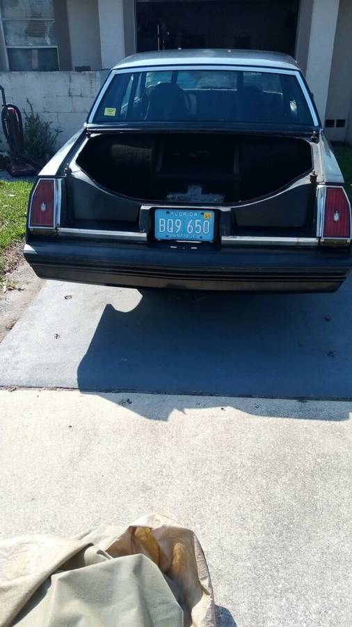 Chevrolet-Montecarlo-1983-9