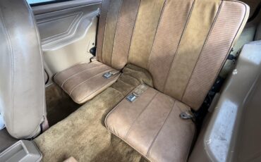 Chevrolet-Monza-1978-Carmine-Metallic-Light-saddle-tan-4