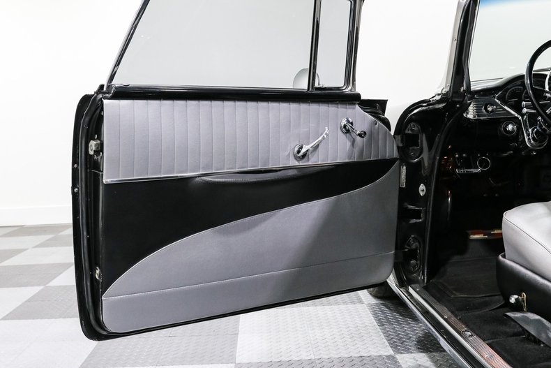 Chevrolet-Nomad-1956-BLACK-BLACK-14