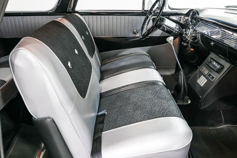 Chevrolet-Nomad-1956-BLACK-BLACK-6