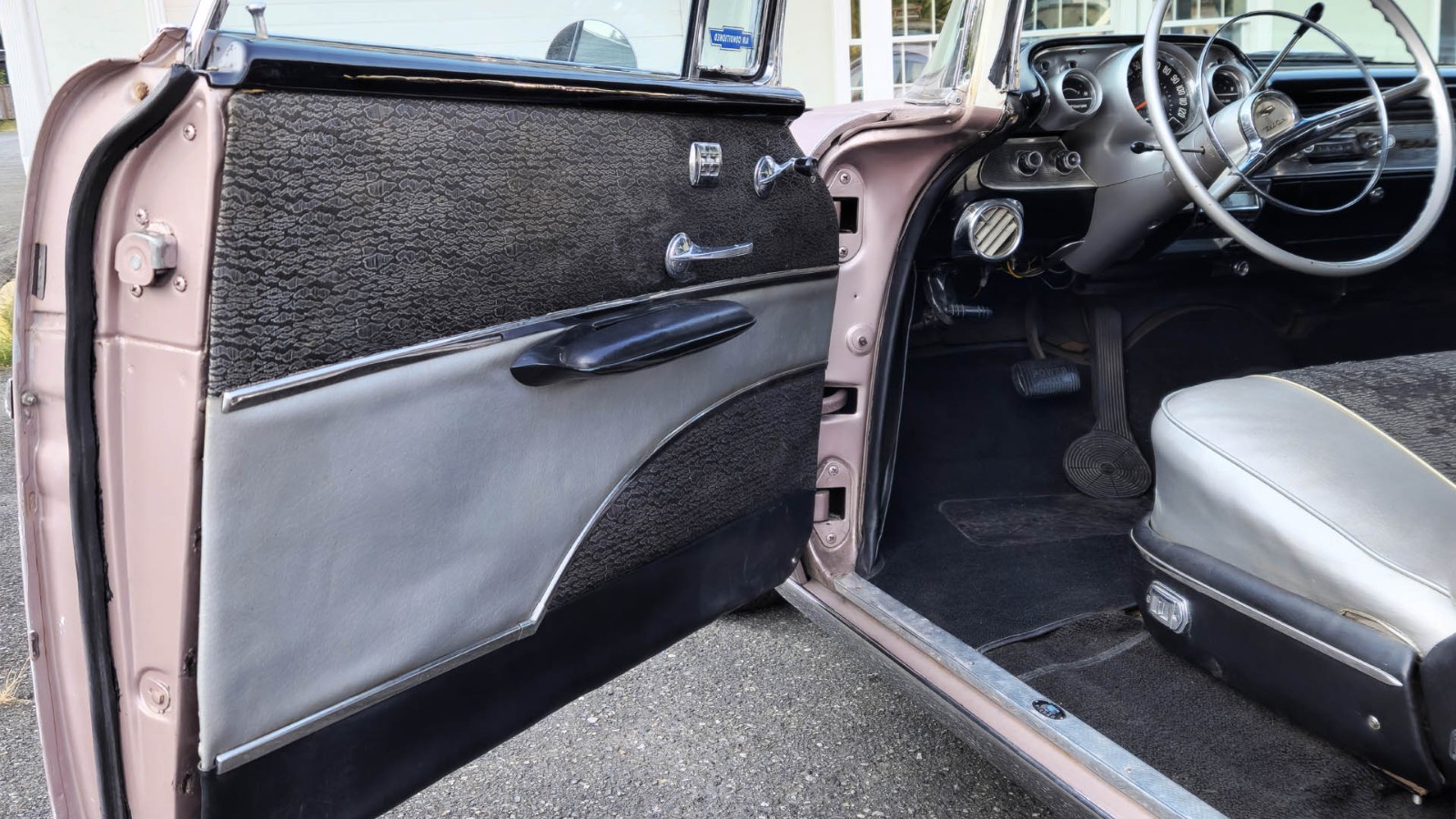 Chevrolet-Nomad-1957-Wagon-11