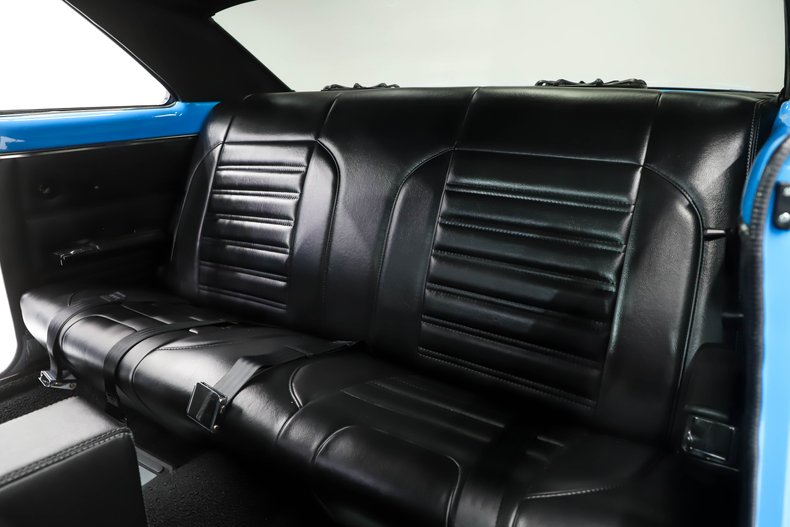 Chevrolet-Nova-1967-Cool-Blue-Black-10