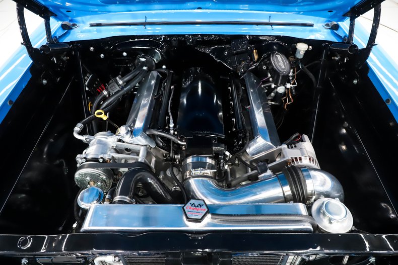 Chevrolet-Nova-1967-Cool-Blue-Black-3