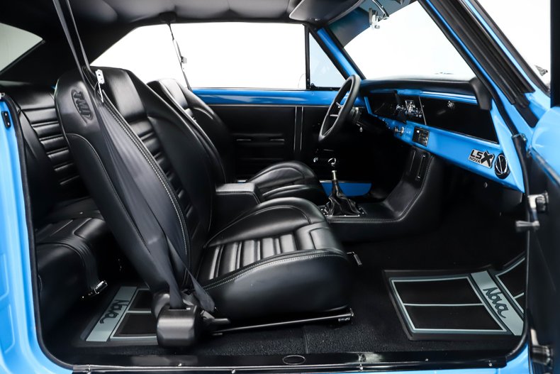 Chevrolet-Nova-1967-Cool-Blue-Black-41