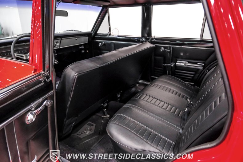 Chevrolet-Nova-1967-Red-Black-8