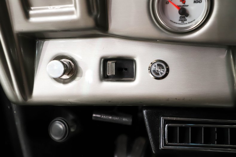 Chevrolet-Nova-1969-Watkins-Glen-Gray-Black-23