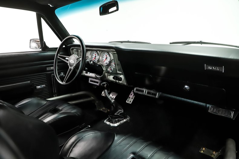 Chevrolet-Nova-1969-Watkins-Glen-Gray-Black-35