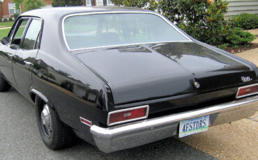 Chevrolet-Nova-1970-Sedan-3