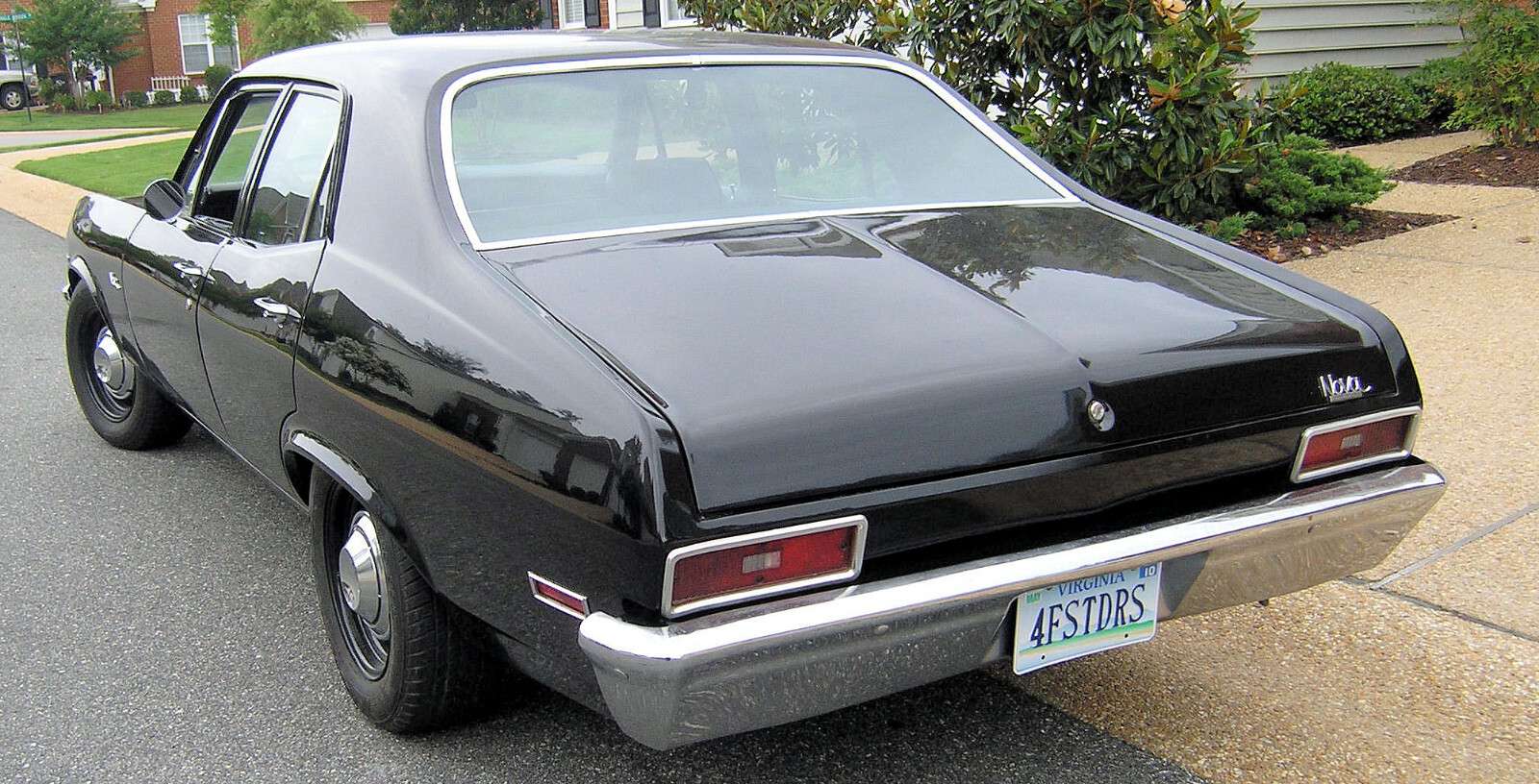 Chevrolet-Nova-1970-Sedan-3