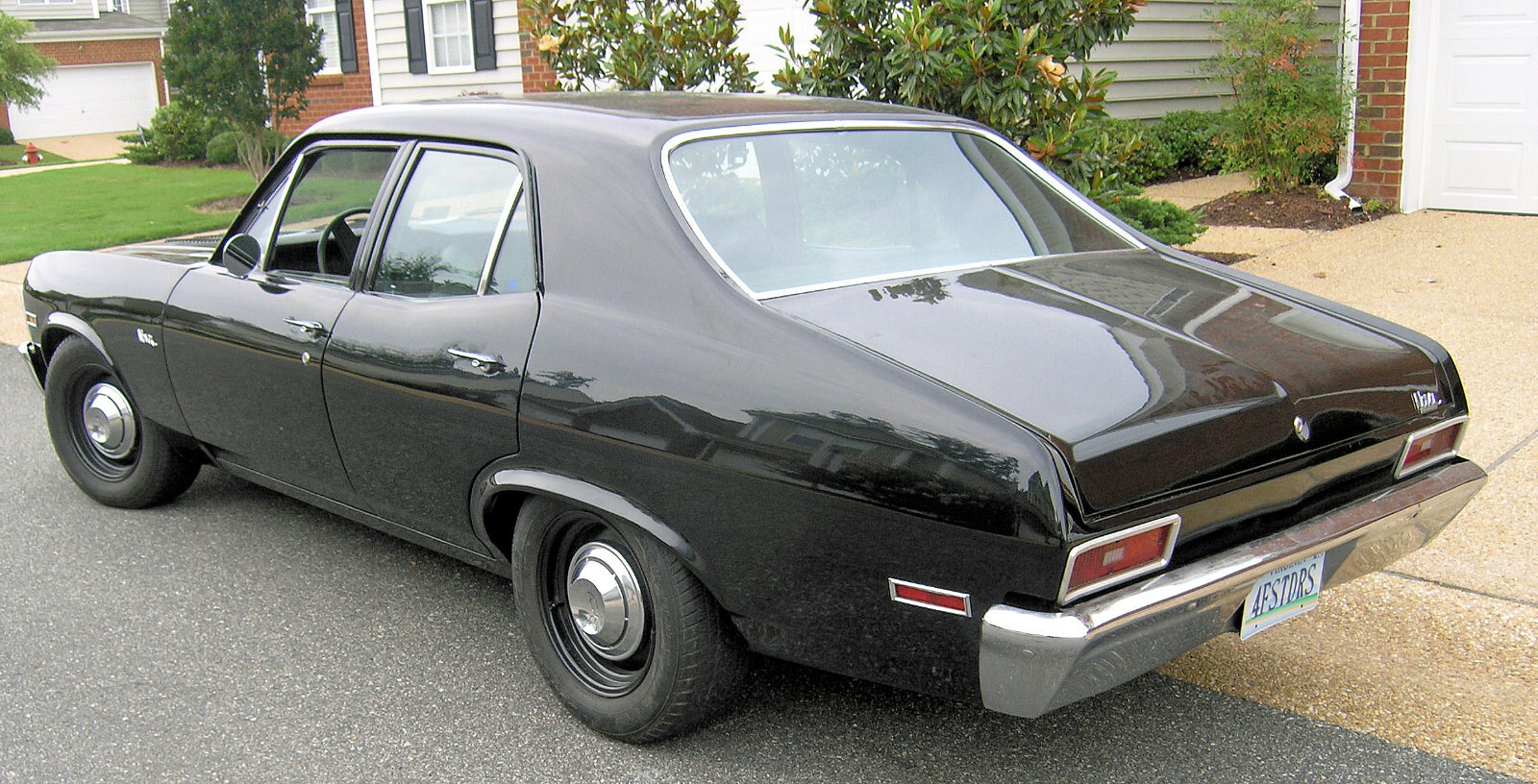 Chevrolet-Nova-1970-Sedan-4