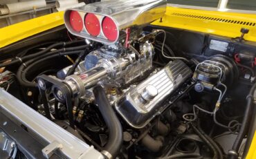 Chevrolet-Nova-1972-Yellow-Black-12
