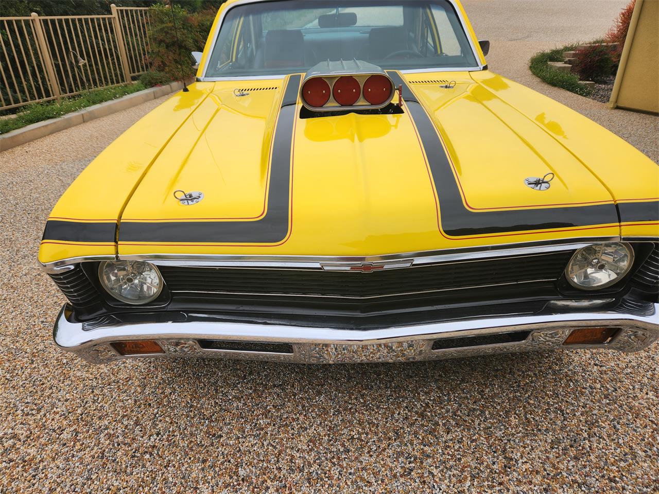 Chevrolet-Nova-1972-Yellow-Black-5