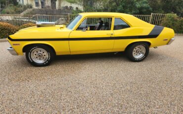 Chevrolet-Nova-1972-Yellow-Black-6