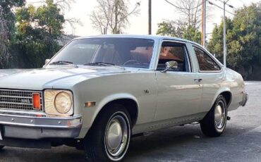 Chevrolet-Nova-1975-Custom-3